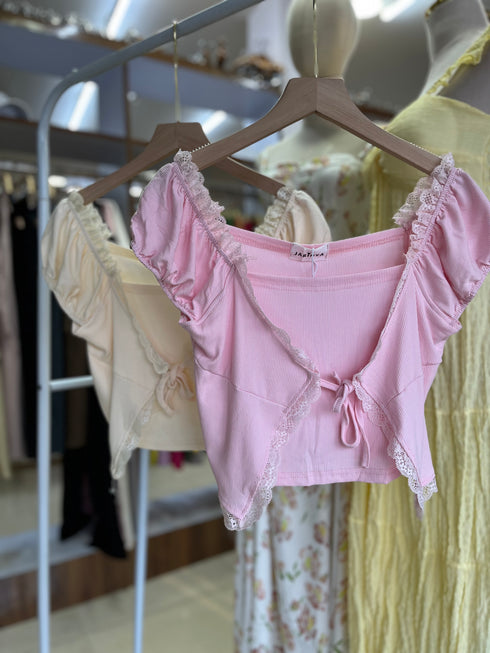 Women Lacey Border Basic Crop Tops